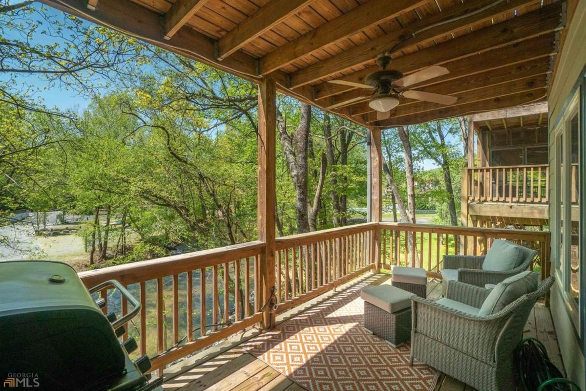 Riverfront Home Within Walking Distance Of Гелен Екстер'єр фото